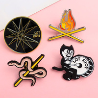 Fabricant de badges en émail personnalisés, peints sur mesure, avec logo métallique, pour uniformes, chapeaux scolaires, cadeaux de collection de club