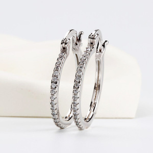 Grandi orecchini a cerchio con zirconi rotondi per donna, gioielli per le orecchie alla moda e scintillanti - Product Image 3