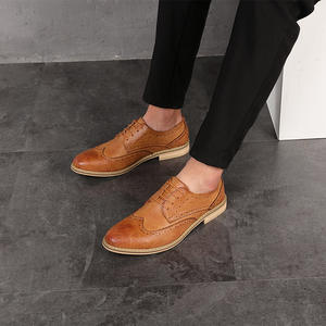 Zapatos brogue de cuero de alta gama para hombre, casuales y transpirables con cordones, diseño impreso con láser, suela suave - Product Image 4