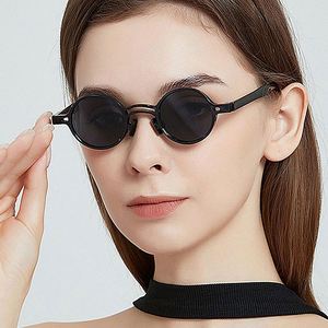 Gafas de Sol Redondas Pequeñas Vintage de Moda 2023, Lentes Transparentes Estilo Océano, Doble Puente, Gafas de Sol Punk para Hombre y Mujer - Product Image 2