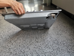 2025 La surface de la cuisinière électrique intégrée la plus vendue et la puissance de la batterie comprennent une cuisinière à gaz de table avec <span class=keywords><strong>Wok</strong></span> en acier inoxydable argenté OEM - Product Image 4