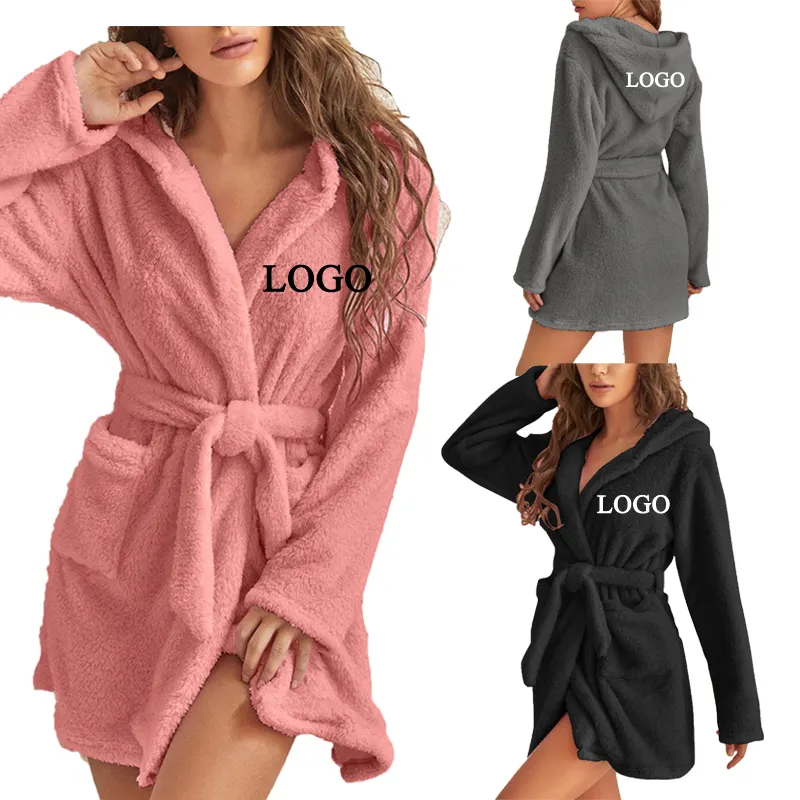 2022 Großhandel Custom Logo Winter Frauen Nachtwäsche Hooded Cosy Short Robe Coral Fleece Pyjamas lange Plüsch Bade mäntel für Frauen