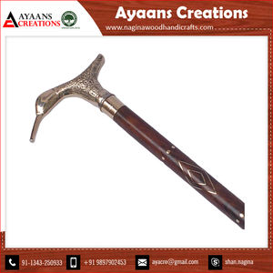 ไม้เท้าด้ามไม้ทองเหลืองดีไซน์เนอร์สำหรับเป็นของขวัญส่งเสริมการขายและธุรกิจ - Product Image 6