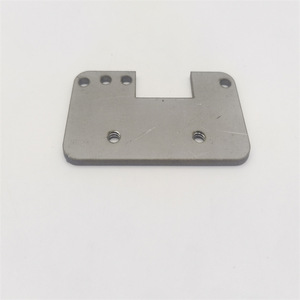 Plaque de montage métallique en acier inoxydable YDQ0276 pour composant de quincaillerie de micro-interrupteur, durable, formée par poinçonnage - Product Image 3