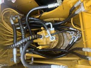 Excavatrice sur chenilles hydraulique d'occasion Caterpillar CAT320C d'origine, moteur, boîte de vitesses, puissance 110 kW, capacité de la benne de 0,8 m³, modèle 2022 - Product Image 4