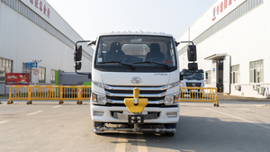 Camion d'assainissement Dongfeng Shangqi New Energy 5 mètres cubes, arroseur 4x2 Euro 4 avec moteur pompe Ningde Times - Product Image 2