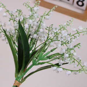Ramo de Flores Artificiales Hecho a Mano, Lirios de Valle, Flores Pastorales, Decoración para el Hogar, Adorno para Mesa de Comedor, Mesa de Centro, Plástico - Product Image 4