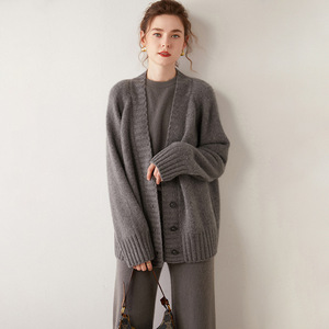 <span class=keywords><strong>Cardigan</strong></span> in Cashmere da <span class=keywords><strong>Donna</strong></span> 2024, Maglione <span class=keywords><strong>Oversize</strong></span> con Bottoni Frontali, Scollo a V, <span class=keywords><strong>Cardigan</strong></span> in Cashmere e Lana Morbido - Product Image 6