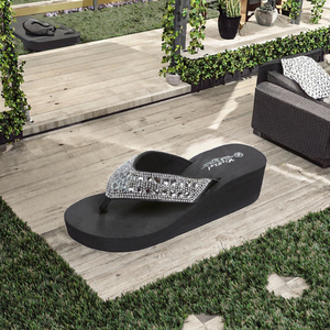 Sandales d'été pour femmes, mode plage, avec strass, talon compensé et tongs, semelle intérieure en EVA respirante pour la plage - Product Image 2