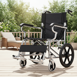 Fauteuil roulant manuel pliable léger de haute qualité avec cadre robuste pour les <span class=keywords><strong>personnes</strong></span> âgées et les <span class=keywords><strong>personnes</strong></span> handicapées, pour les déplacements quotidiens - Product Image 4