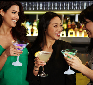 Bán hàng nóng ánh sáng thủy tinh LED rượu sâm banh thủy tinh nhỏ Cốc Led ánh sáng lên nhấp nháy rượu vang cốc - Product Image 2