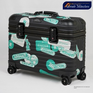 Boîte de rangement pour planche à roulettes Daniel Arsham Artist <span class=keywords><strong>Plaster</strong></span> Carving Plastic Joint Pilot Aluminium Alloy Cartoon 4-Wheel Edition - Product Image 1