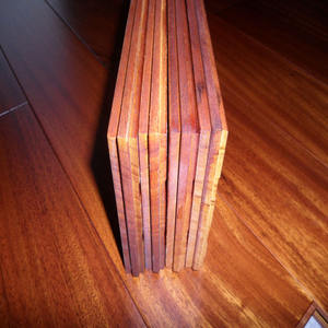 Revêtement de sol en bois massif tropical moderne 18mm préfini T & G couleur acajou <span class=keywords><strong>Iroko</strong></span> (teck africain) plancher intérieur en bois dur lisse - Product Image 4