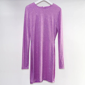 Robe de soirée moulante mini sexy à manches longues et col, couleur unie, ornée de strass, taille haute, tissée, luxe, automne, personnalisée ODM - Product Image 4