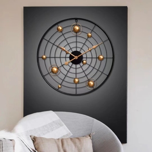 นาฬิกาติดผนังสไตล์วินเทจสุดทันสมัยขนาด60ซม. มีเอกลักษณ์แฟชั่นแนวสร้างสรรค์เครือข่ายสีแดงดาวเคราะห์ในบ้านนาฬิกาติดผนังแบบใหม่ - Product Image 4