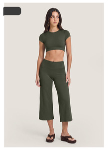 Conjunto de Ropa Deportiva para <span class=keywords><strong>Mujer</strong></span>, Logotipo Personalizado, <span class=keywords><strong>Camiseta</strong></span> <span class=keywords><strong>North</strong></span> <span class=keywords><strong>Face</strong></span>, Capri Yoga, Top de Yoga para <span class=keywords><strong>Mujer</strong></span> - Product Image 2