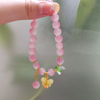 Bracelet Chaîne et Maillons Papillon Ombré Dégradé avec Perles de Jade Dorées Fait Main Tendance pour Filles et Femmes – Cadeau Idéal