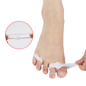 <span class=keywords><strong>Séparateur</strong></span> d'orteils pour pédicure individuelle 1 paire de correcteurs d'oignons soins des pieds Silicone vente en gros épandeur de Gel <span class=keywords><strong>petit</strong></span> pour prévenir - Product Image 3