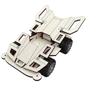 Coche de Carreras de Madera con Forma Geométrica de Cuatro Ruedas Motrices, Modelo X44 - Juguete Educativo para Niños de 5 a 7 Años, Unisex - Product Image 1