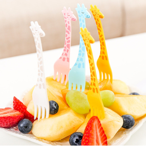 Ensemble de 12 pièces de vaisselle girafe de dessin animé outil de <span class=keywords><strong>cuisine</strong></span> fruit collation cure-dents nourriture pics salade désert - Product Image 2