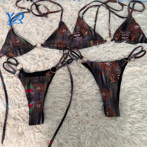 Yanyi Rainbow Print Bikini Heart Accesorios Bikini con Diamond Head Band Bikini Traje de baño - Product Image 4