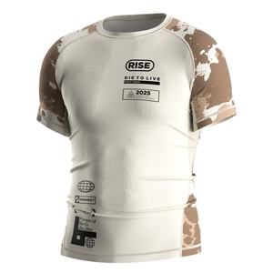 Camiseta de Compresión con Protección Solar y Patrón de Camuflaje, Elástica en 4 Direcciones, UPF50+, Tejido Transpirable para Deportes Acuáticos y BJJ Jiu-Jitsu - Product Image 1