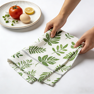 Serviette de cuisine en tissu recyclé durable à séchage rapide, imprimée par sublimation avec photo personnalisée - Product Image 4