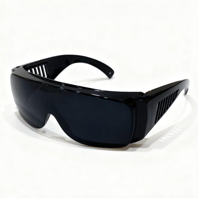 High Quality Fit Over UV400 Protection Dark PC Lenses CE Certified Solar Eclipse Glasses Goggles for Safe Direct Sun Viewing