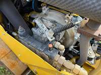 Rouleau compresseur routier compact d'occasion Bomag BW120AD-5 de 2 à 3 tonnes