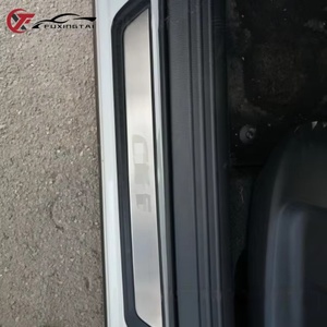 เหมาะสำหรับ Mazda CX-5 <span class=keywords><strong>CX5</strong></span> ปี 2017-2020 รุ่นพลาสติกแท้ ไฟ LED ต้อนรับ พร้อมแถบไฟส่องสว่างที่ธรณีประตูและแป้นเหยียบ - Product Image 3