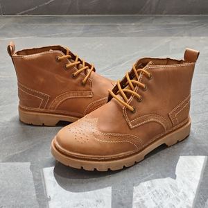 Botas Retro de Otoño, Estilo Nuevo, de Cuero Genuino, Bordadas, para Mujer, Botines Cortos Estilo Brogue, Británicas, para Motocicleta, con Aumento de Altura - Product Image 6