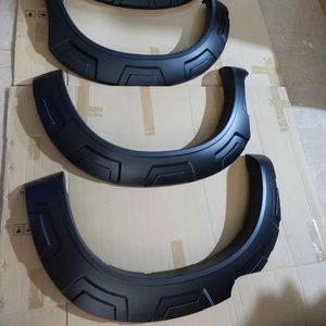 KQD Meilleures ventes d'usine Élargisseurs d'ailes de voiture en ABS style fibre de carbone couleur noire pour Toyota HILUX 2005-2010/2012 et suivants - Product Image 2