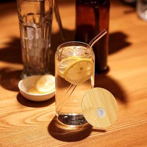 Gobelet à vin en verre borosilicate transparent moderne et durable avec couvercle en bambou et paille simple - Product Image 5
