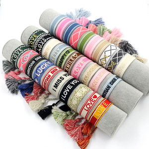 Pulseras tejidas con borlas para envolver la <span class=keywords><strong>amistad</strong></span>, pulseras bordadas <span class=keywords><strong>de</strong></span> <span class=keywords><strong>amor</strong></span>, Hope, <span class=keywords><strong>feliz</strong></span>, envolver el sueño, suerte - Product Image 1