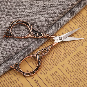 <span class=keywords><strong>กรรไกร</strong></span>ตัดเย็บแบบวินเทจ<span class=keywords><strong>กรรไกร</strong></span>แบบหยักแหลม - Product Image 4