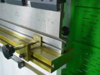 Presse plieuse hydraulique CNC automatique multifonctionnelle WE67K à barre de torsion 40 tonnes 2500 mm pour tôles d'aluminium, support OEM ODM