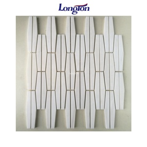 Tira de mármol blanco Precio al por mayor Azulejos Cuarto de ducha Láminas de mármol Mosaico de piedra de <span class=keywords><strong>hotel</strong></span> Mosaico de mármo - Product Image 1