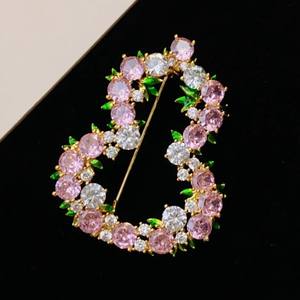 Superbes Boucles d'oreilles et Broches Élégantes pour Femme en Alliage de Zircon Creux en Forme de Gourde de <span class=keywords><strong>Jardin</strong></span>, Style Français Haut de Gamme - Product Image 3