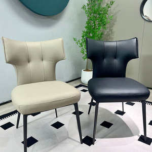 Chaises de salle à manger en similicuir Chaises de salle à manger rembourrées avec dos et pieds en métal massif <span class=keywords><strong>Chaise</strong></span> de salle à manger moderne pour la cuisine - Product Image 2