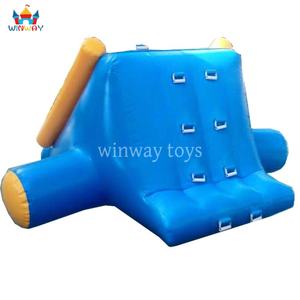 WINWAYTOYS สไลเดอร์น้ำเป่าลมพีวีซีแบบพกพา ทนทาน ใช้งานกลางแจ้ง พร้อมผนังปีนป่าย สะพานลอยน้ำ อุปกรณ์สันทนาการสำหรับเด็กอายุ 5-10 ปี - Product Image 2