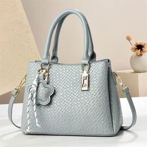 Bolsos de Mano Elegantes de PU para Mujer 2026, Bolsos Cruzados de Cuero Simples con Colgante - Product Image 2