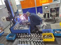 Máquina de Soldadura TIG Automática para Tubos de Cobre con Brida de Cuello Alto de Acero y Brazo Manipulador de Soldadura Tridimensional