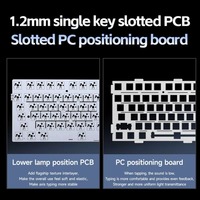Teclado mecánico para juegos MCHOSE G75 Pro con estructura de junta de tres modos, intercambiable en caliente, con teclas grabadas lateralmente para deportes electrónicos y conexión Bluetooth.