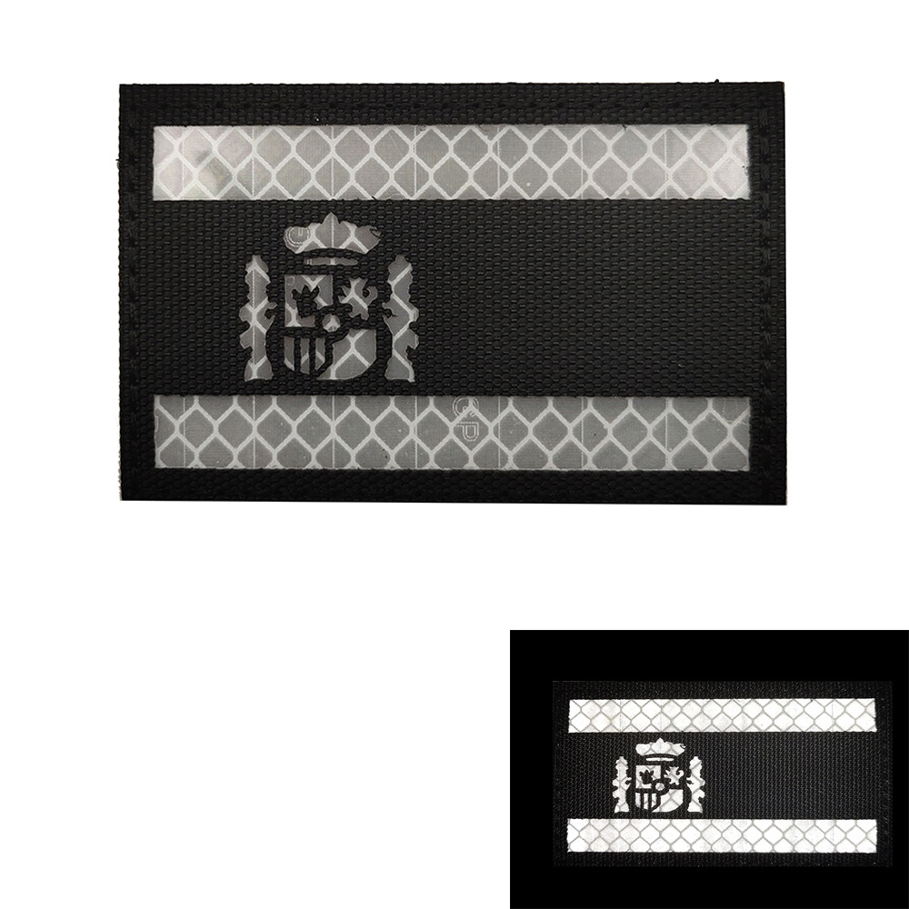 M00032-5 black and white