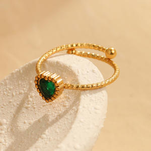 Elegante Anillo Retro de Amor con Circón de Acero Inoxidable de Diseño Exclusivo Chapado en Oro de 18k Anillo Abierto con Circonita Cúbica para Dedo - Product Image 3