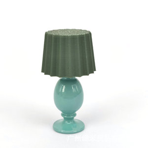 Accesorios de habitación en miniatura XIM [Lámpara de escritorio con cubierta verde ranurada simulada] Mini modelo de estudio para adornos de comida y juegos - Product Image 5