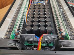 Amplificador de Alta Potencia Aofo 6u Profesional de 2 Canales para Estadios, Conciertos y Escenarios con Salida de Alta Potencia - Product Image 6
