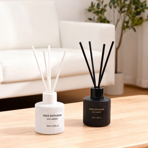 Difusor de Aromas Minimalista de 50 ml, Botella de Cerámica y Vidrio en Blanco y Negro para Aromaterapia, Decoración para el Hogar, Hotel, Spa y Estilo de Vida - Product Image 3