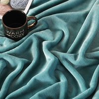 Expédition rapide, couverture en flanelle polaire adaptée à toutes les saisons, couverture en peluche douce avec emballage personnalisé