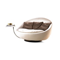 Fauteuil pivotant de style Lacoon de luxe, tissu texturé beige, fauteuil œuf avec base en métal et table d'appoint, mobilier d'appoint contemporain